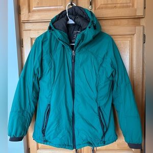 Good condition LL Bean winter jacket, women’s large petite. Very warm.